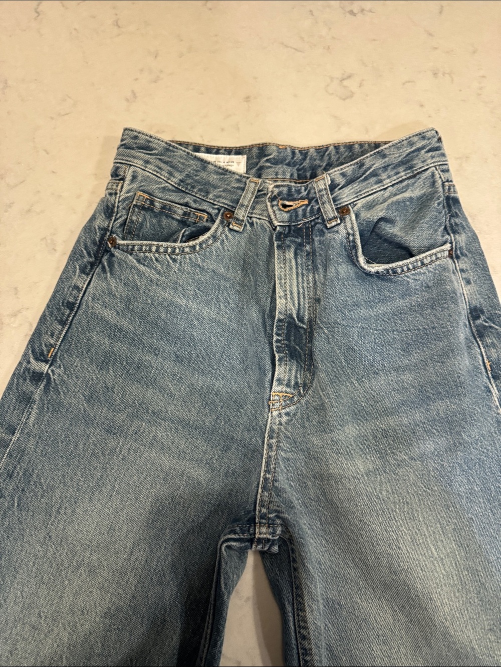 Zara high waist wide leg jeans, raw hem - Picture 5 of 9